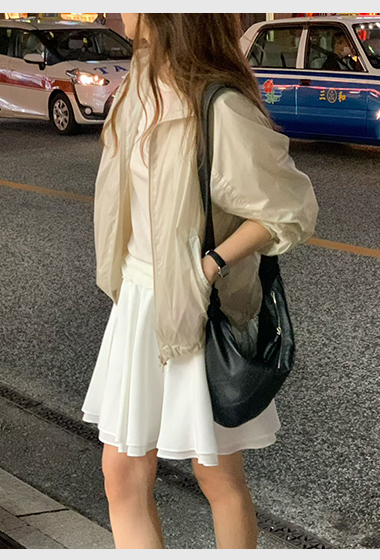 A10.大V家輕薄拉鍊擋風外套