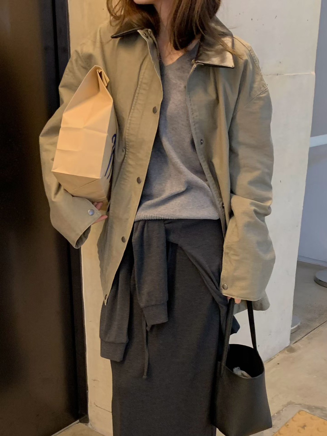 A16.纖瘦家皮領可拆巴恩外套