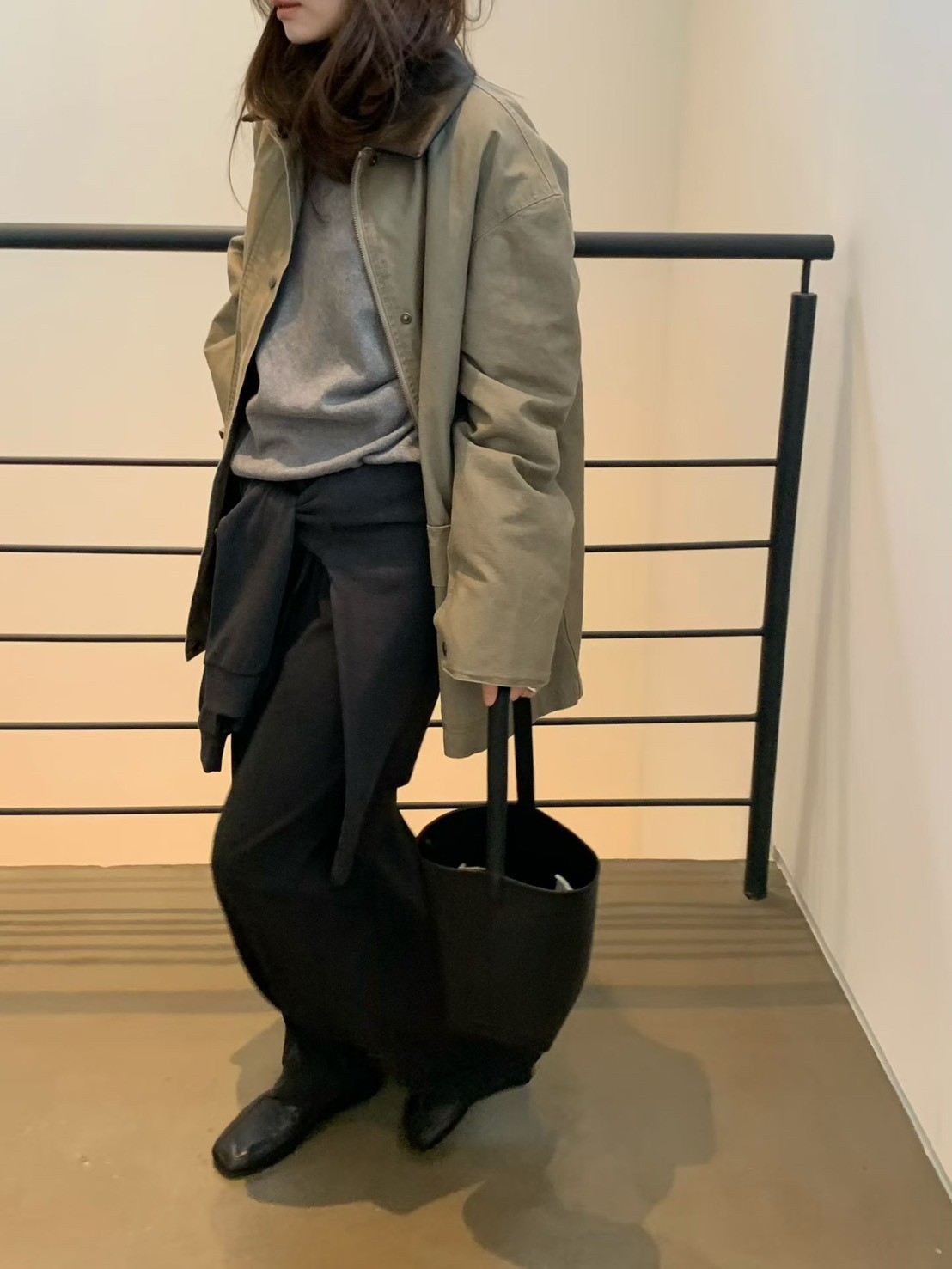 A16.纖瘦家皮領可拆巴恩外套