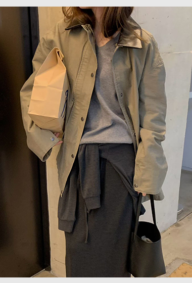 A16.纖瘦家皮領可拆巴恩外套