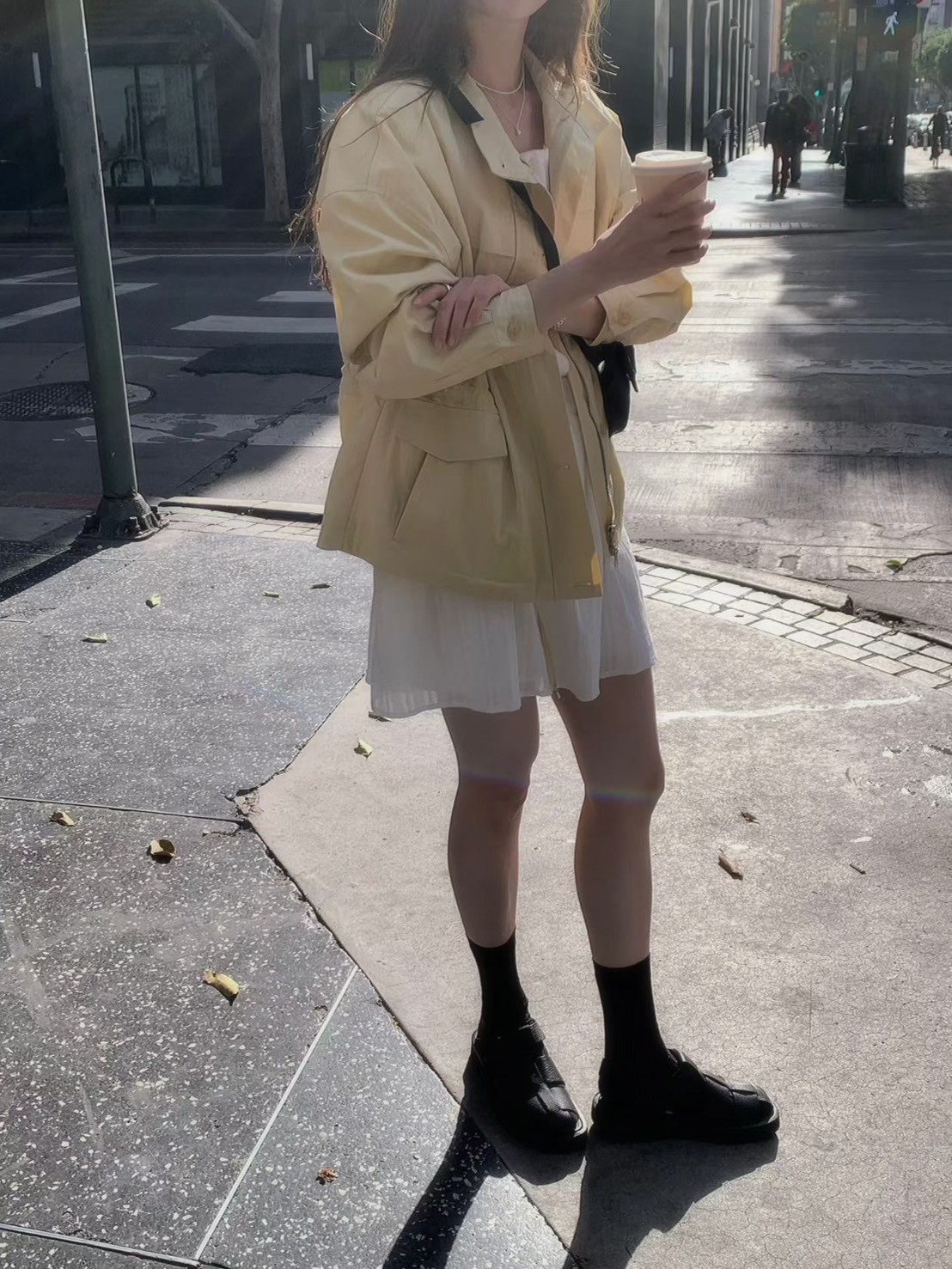 A59.淡雅收腰休閒口袋外套