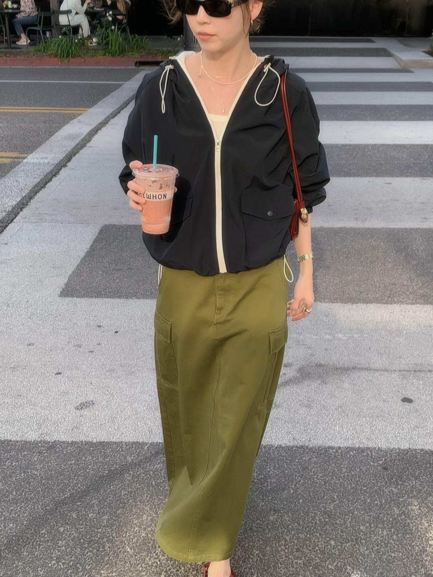 A53.帽可調內網布休閒外套