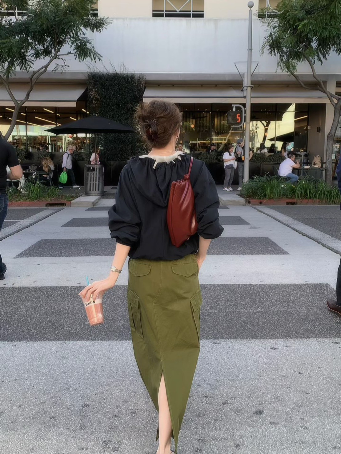 A53.帽可調內網布休閒外套