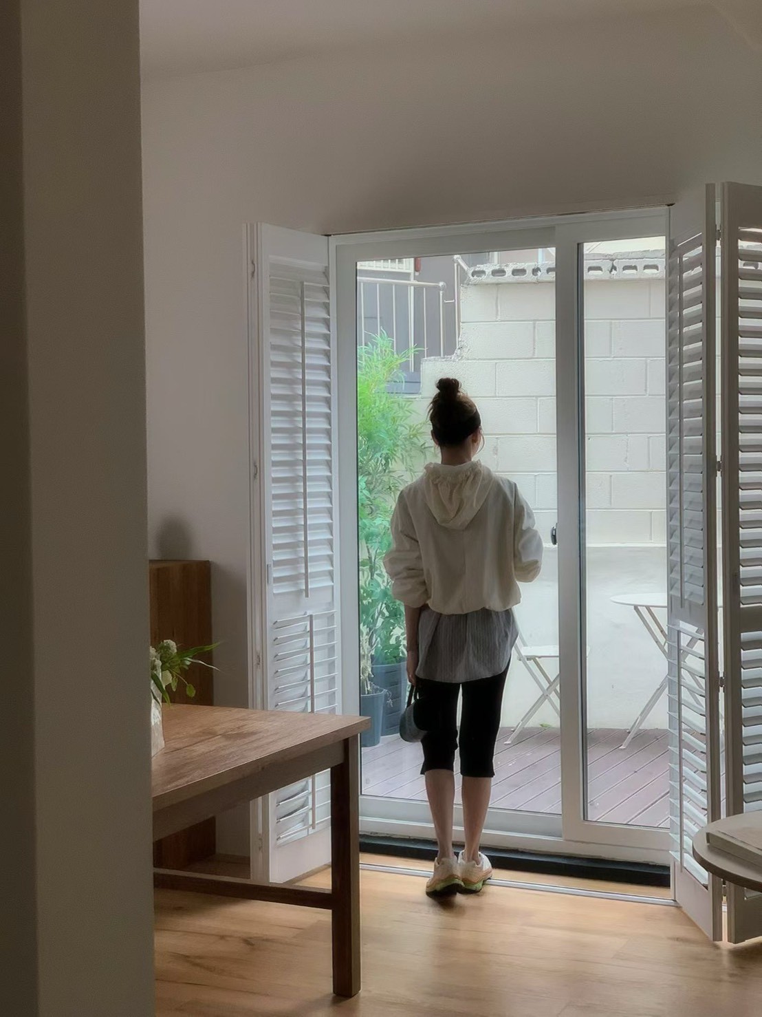 A53.帽可調內網布休閒外套