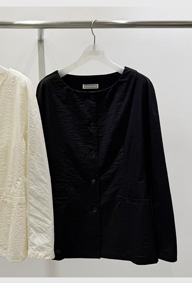 B19.質感家氣質雙口袋薄外套