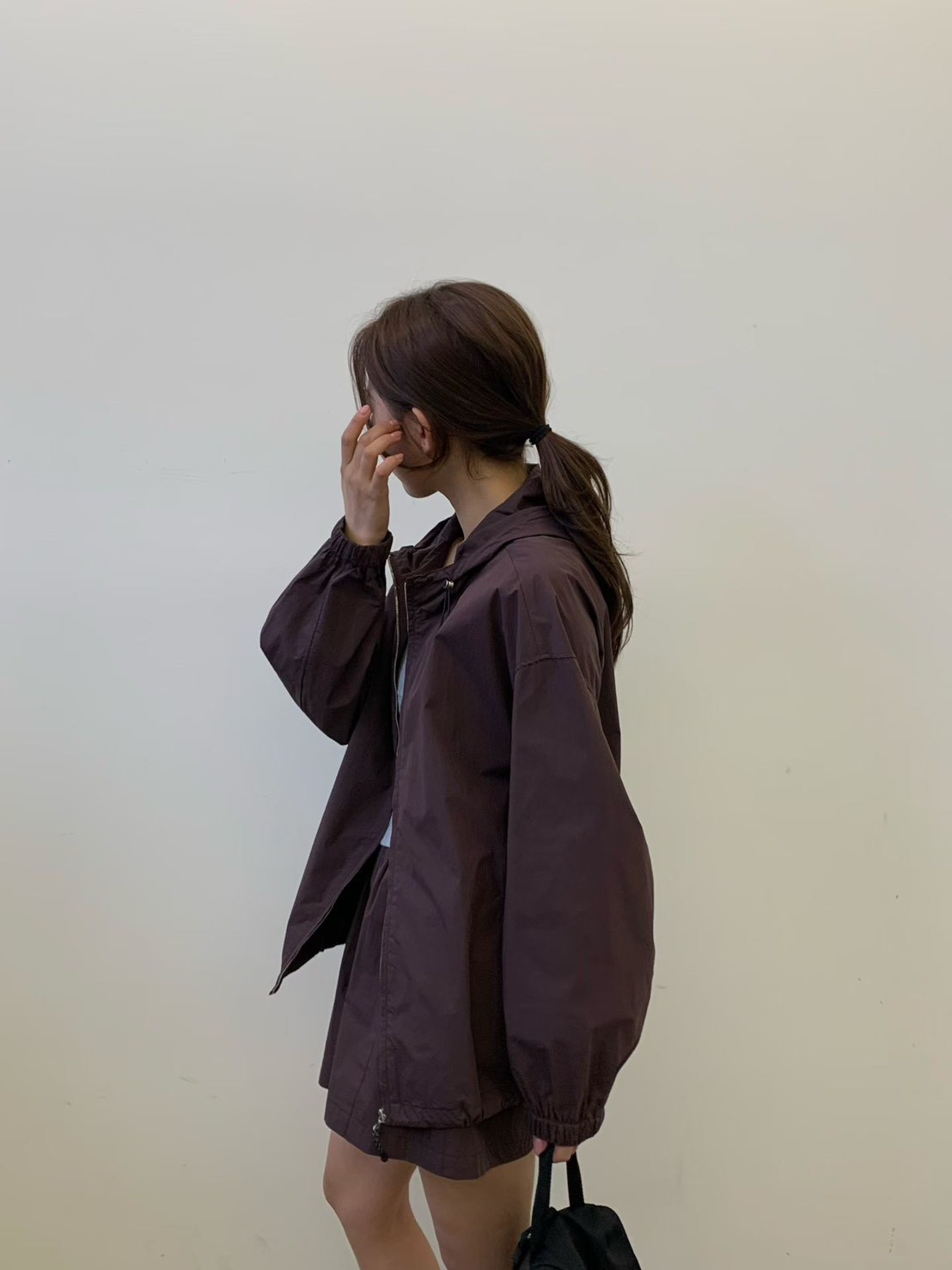 B47.G牌輕量連帽防風外套