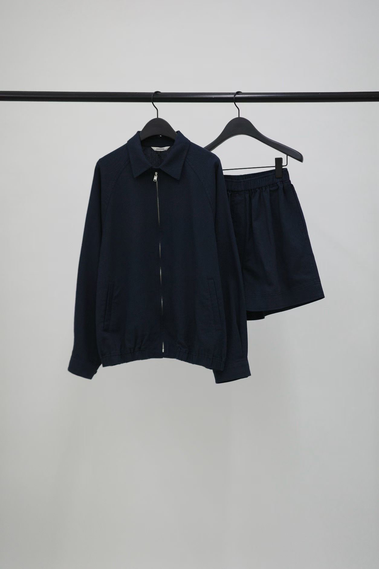 B82.纖瘦家簡約拉鍊休閒外套