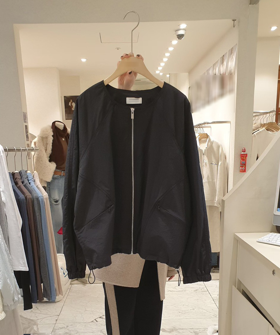 B74.小臉歐膩可愛花苞拉鍊外套