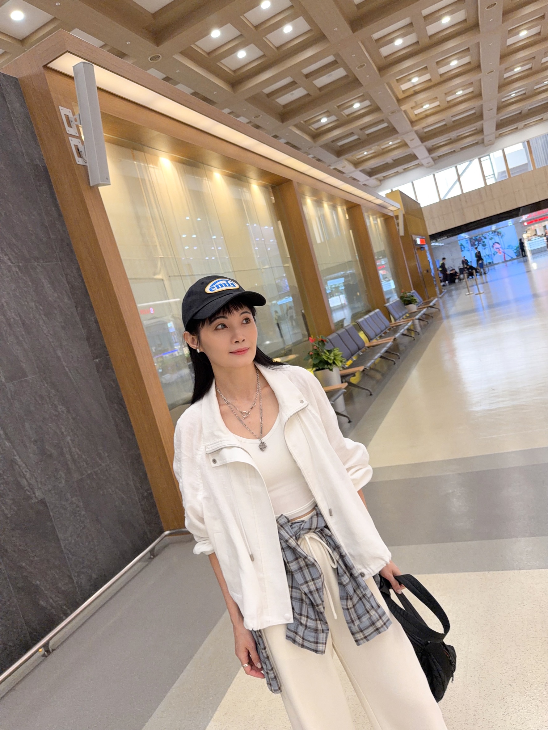 B133.自在輕薄小外套