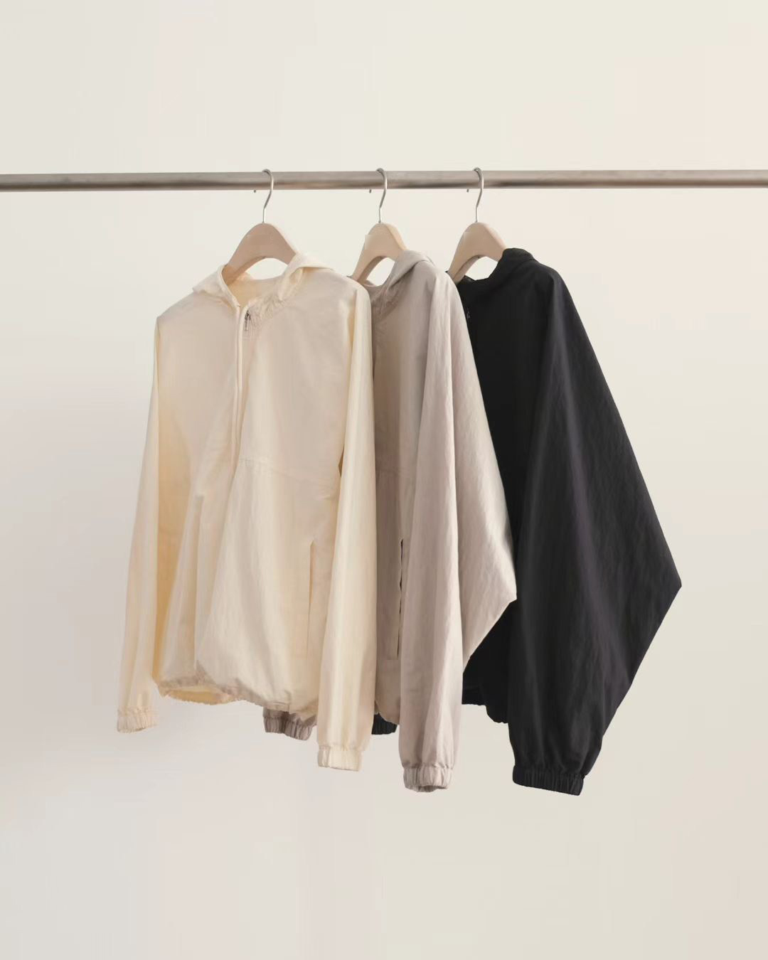 A14.顏值家半門襟拉鍊連帽上衣