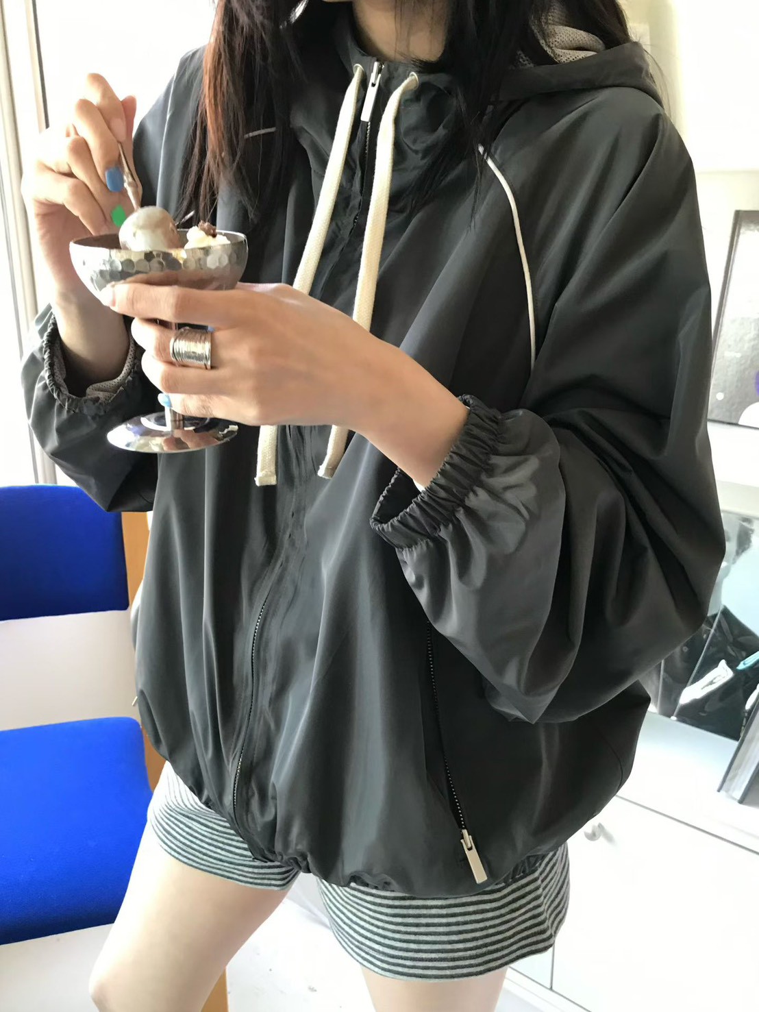 B93.小V家運動風拉鍊外套