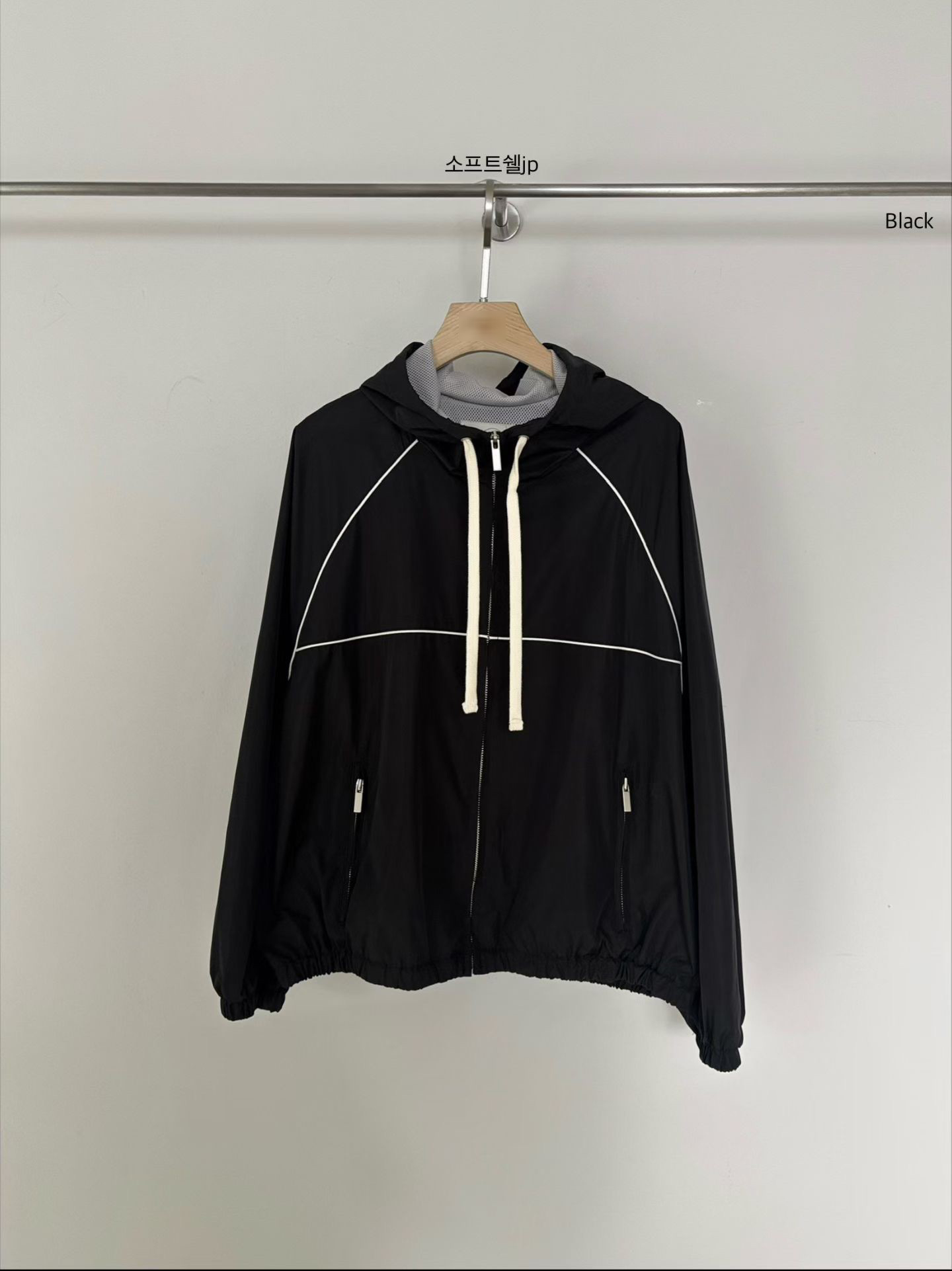 B93.小V家運動風拉鍊外套