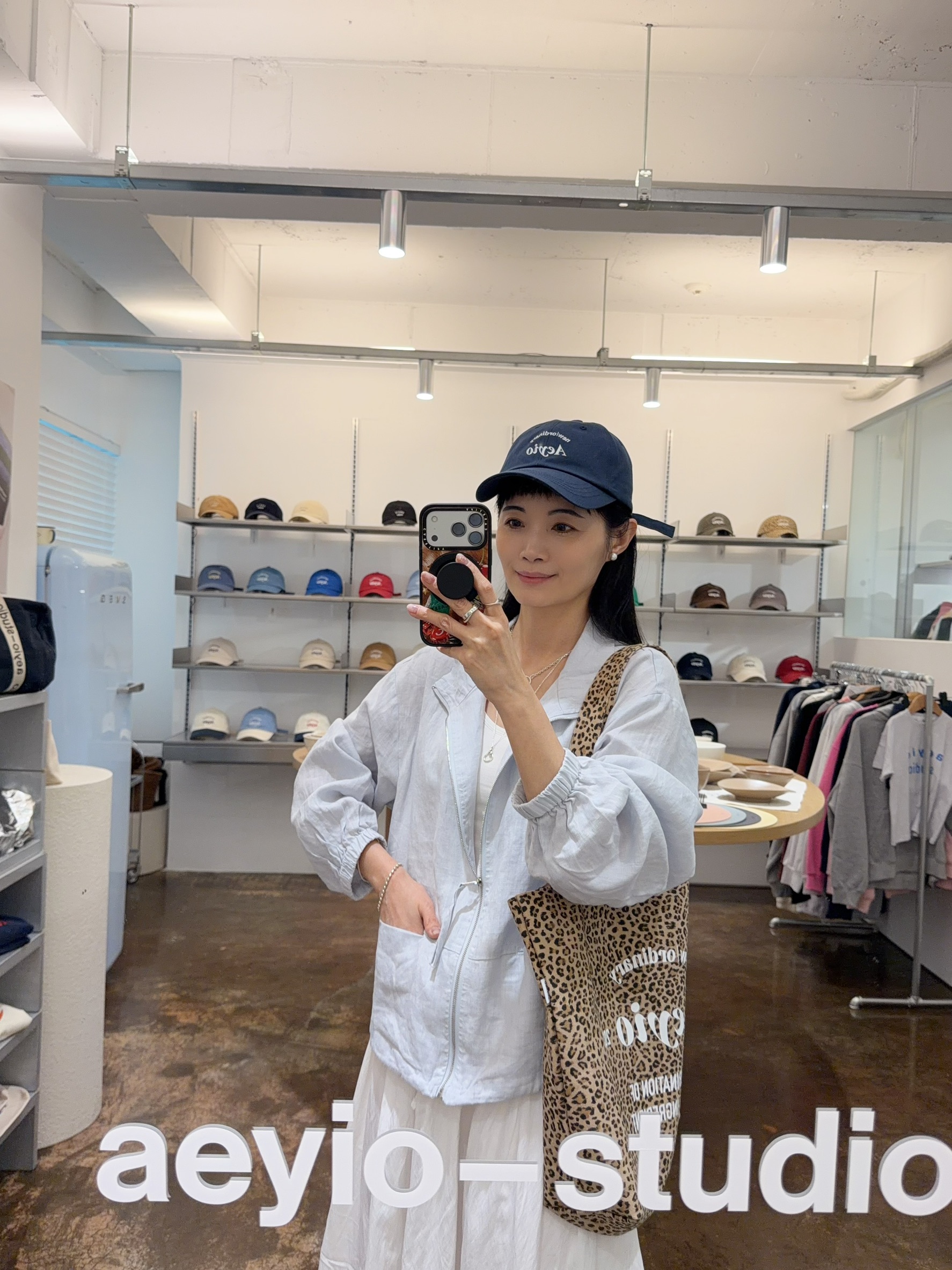 A21.100%亞麻落肩剪接口袋造型外套