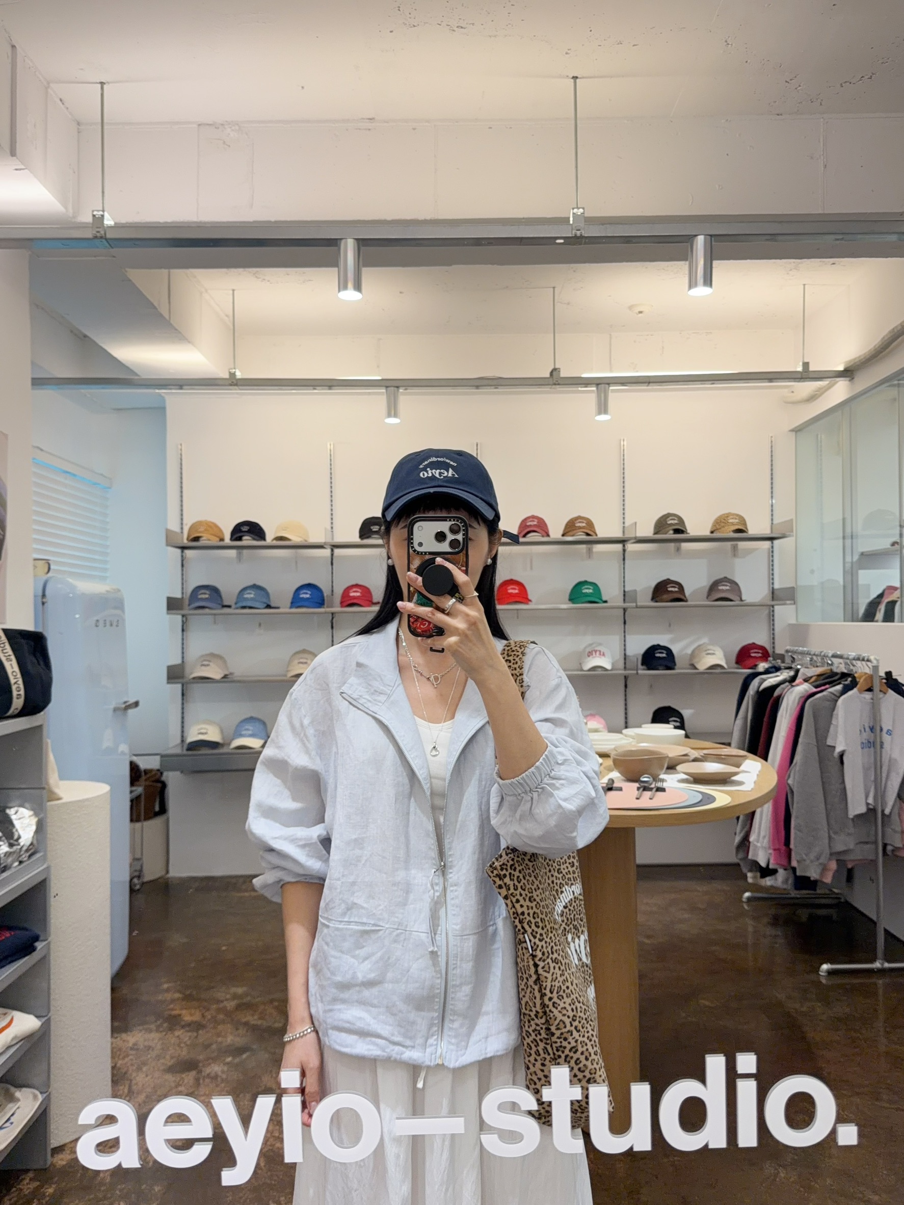 A21.100%亞麻落肩剪接口袋造型外套