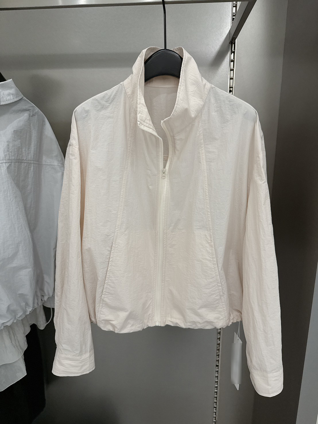 A16.甜美粉嫩立領尼龍外套