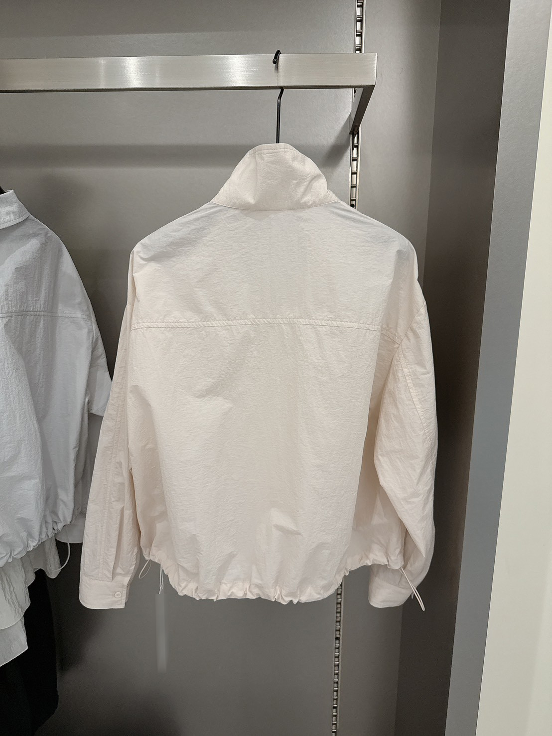 A16.甜美粉嫩立領尼龍外套