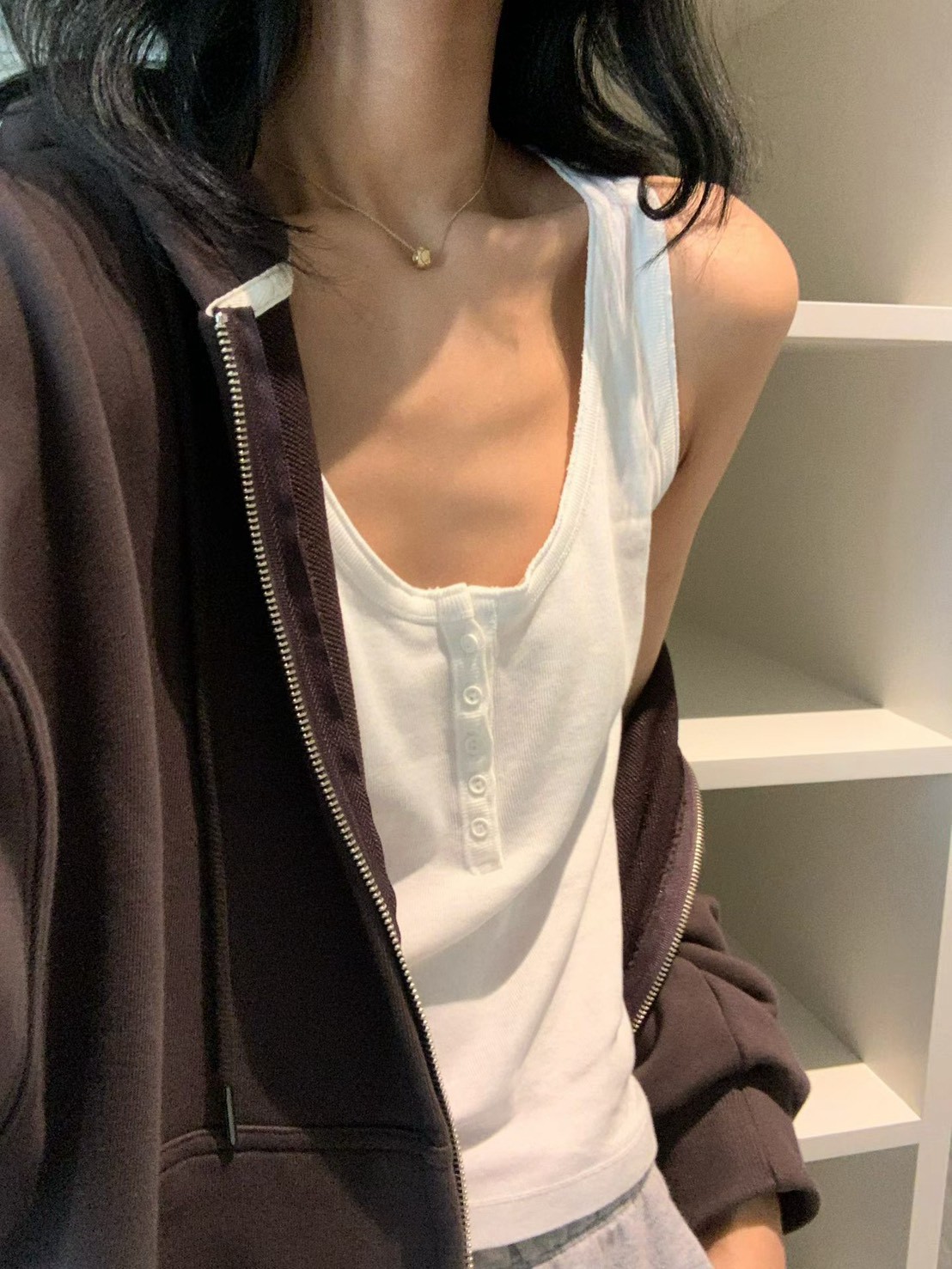 B67.小V家品牌繡字連帽外套