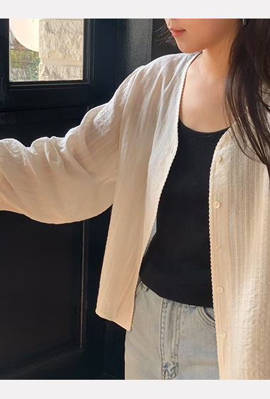 A72.清爽家滾邊澎袖織紋小外套