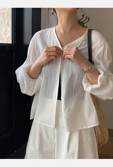 A72.清爽家滾邊澎袖織紋小外套