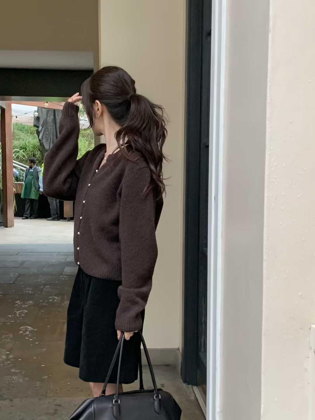 B13.小V家犛牛混紡珍珠釦外套