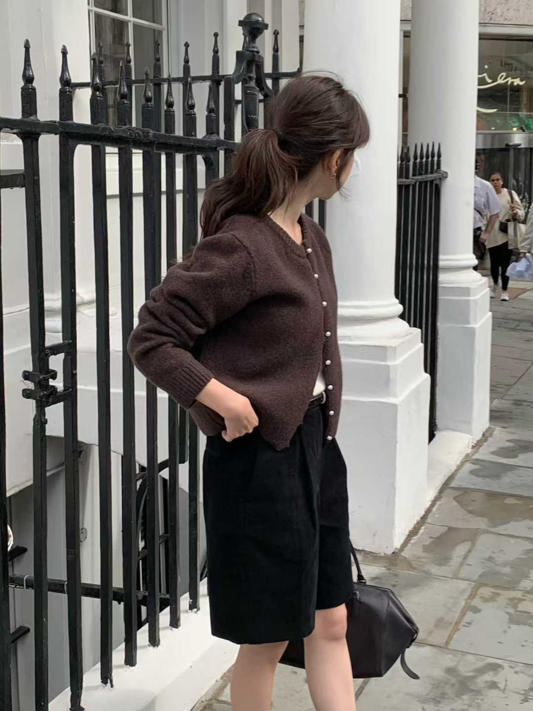 B13.小V家犛牛混紡珍珠釦外套