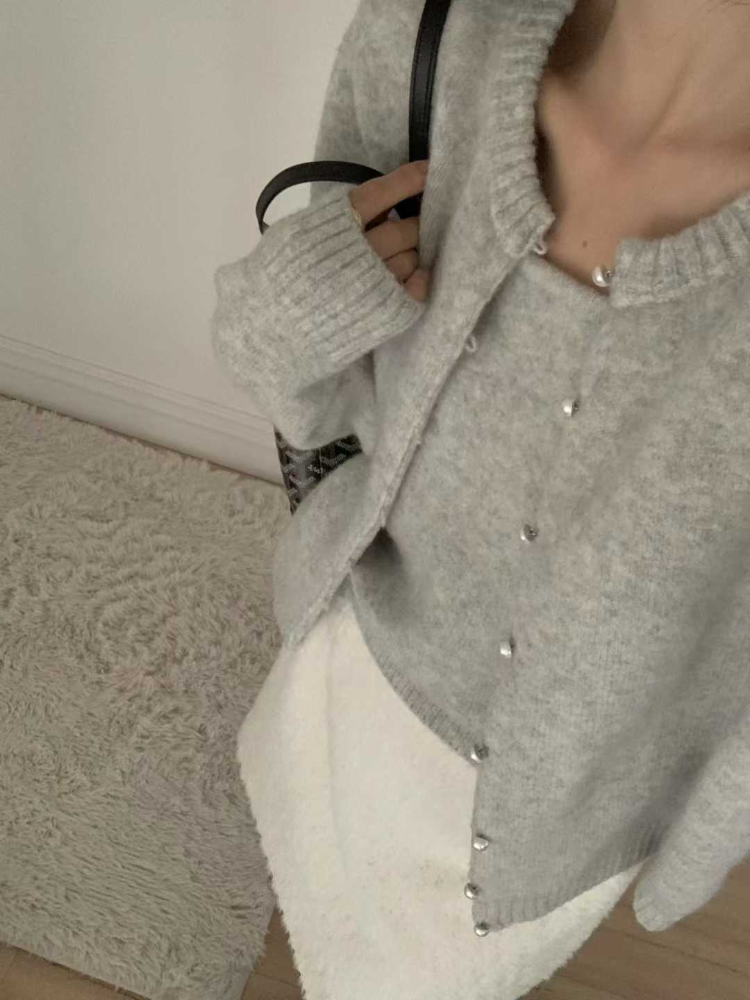 B13.小V家犛牛混紡珍珠釦外套