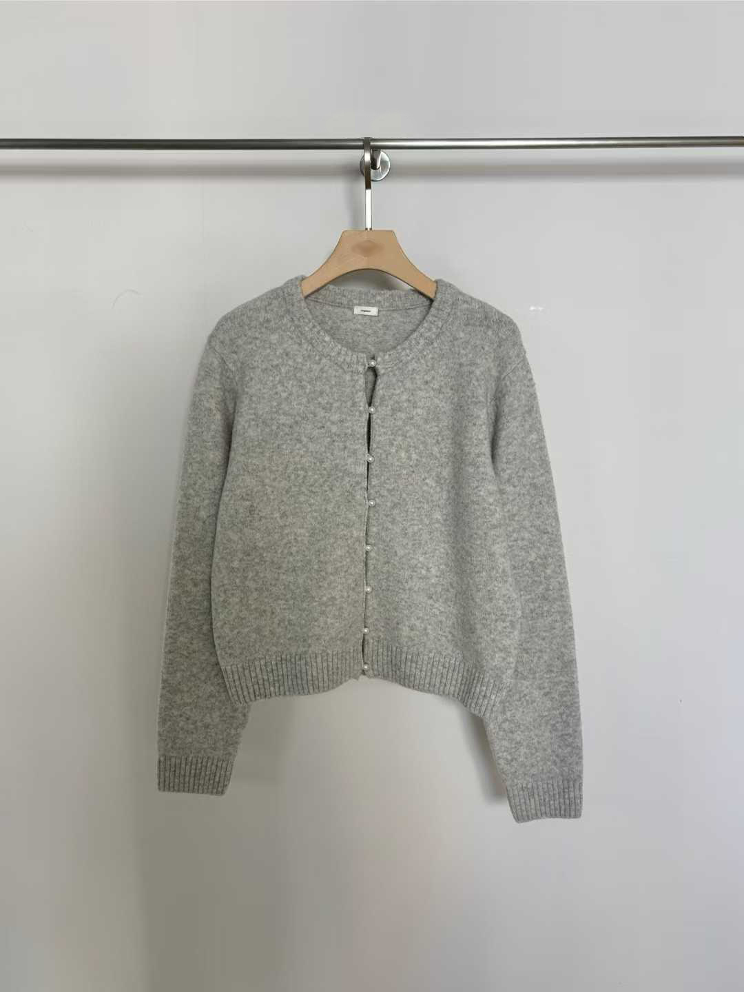 B13.小V家犛牛混紡珍珠釦外套