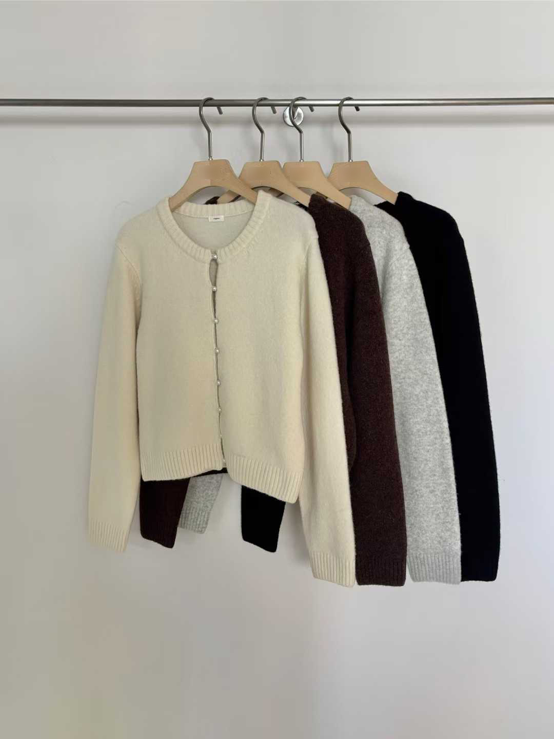 B13.小V家犛牛混紡珍珠釦外套