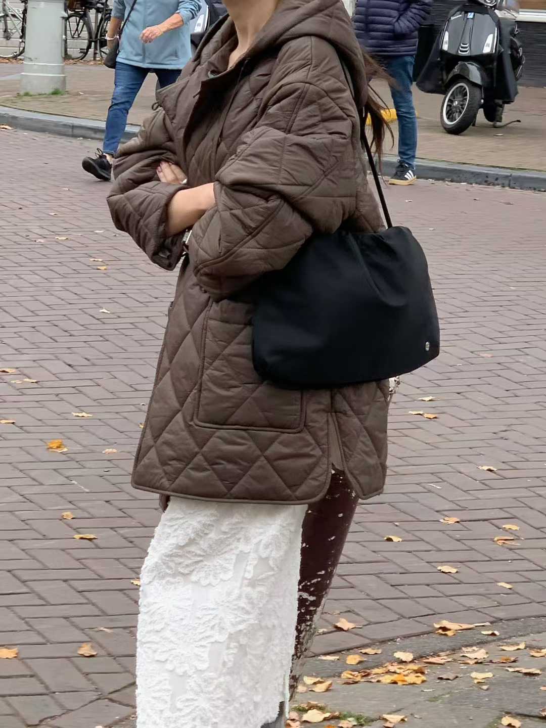 B14.小V家格紋中長連帽外套