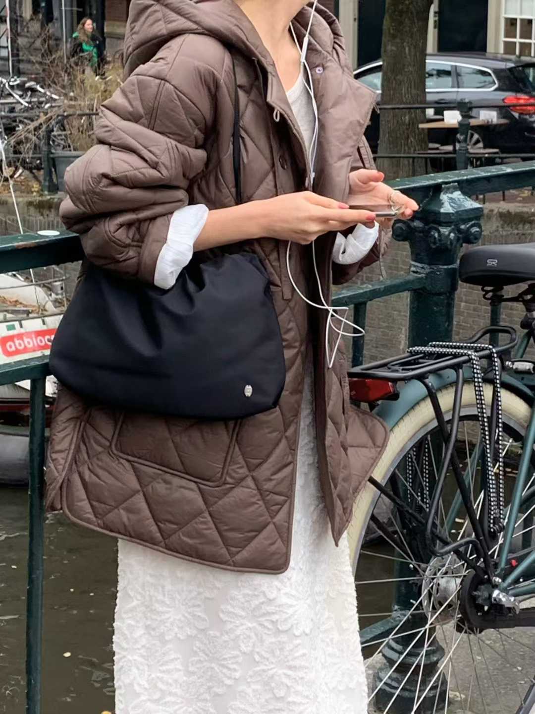 B14.小V家格紋中長連帽外套