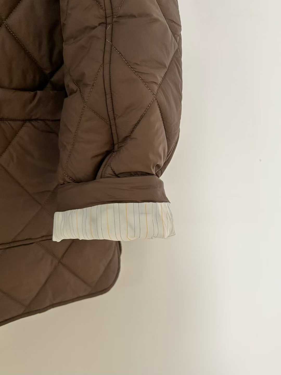 B14.小V家格紋中長連帽外套