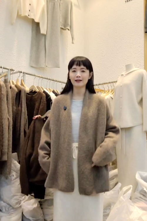 B49.星星家100%犛牛保暖罩衫外套