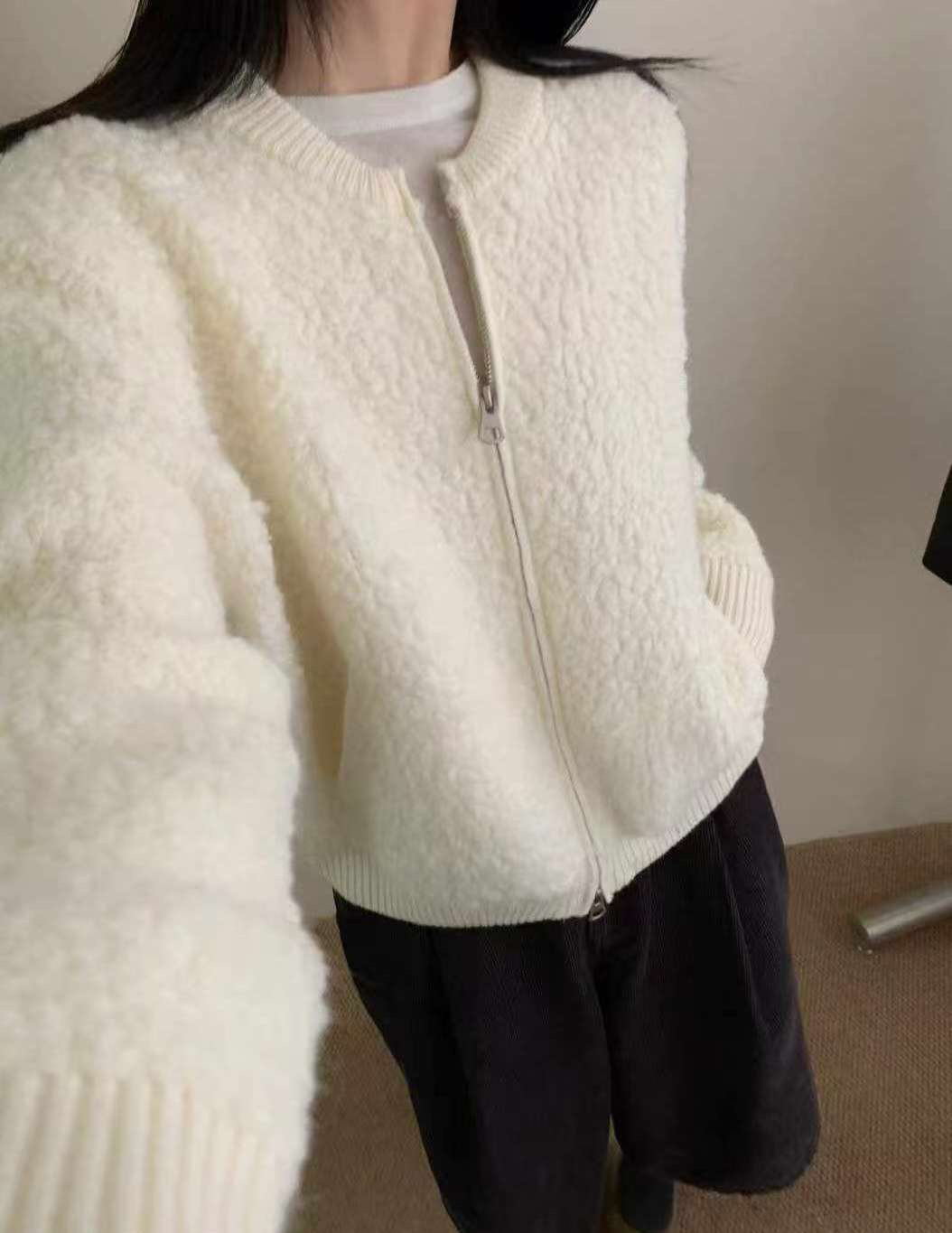 B83.可可家羅紋領拉鍊QQ毛外套