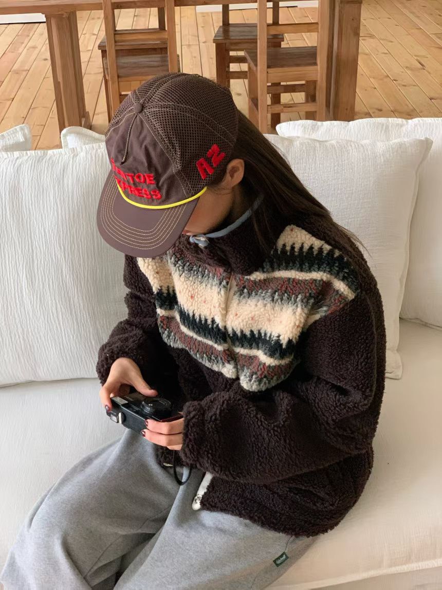 C32.民族風圖騰QQ毛外套