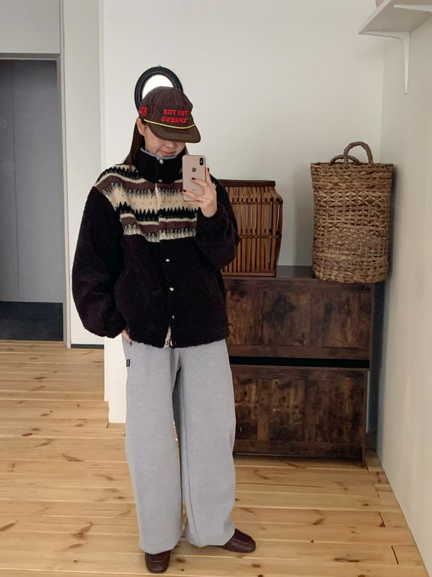 C32.民族風圖騰QQ毛外套