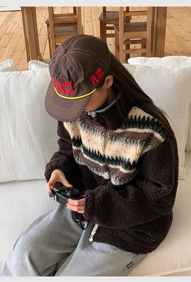 C32.民族風圖騰QQ毛外套