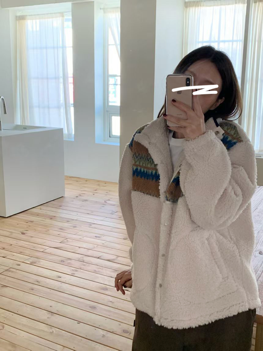 C32.民族風圖騰QQ毛外套