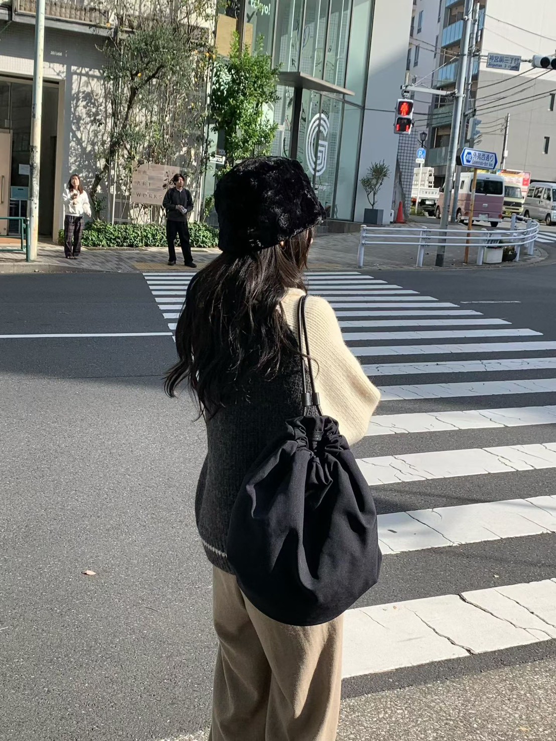 A09.小V家俏皮100%WOOL拼色拉鍊外套