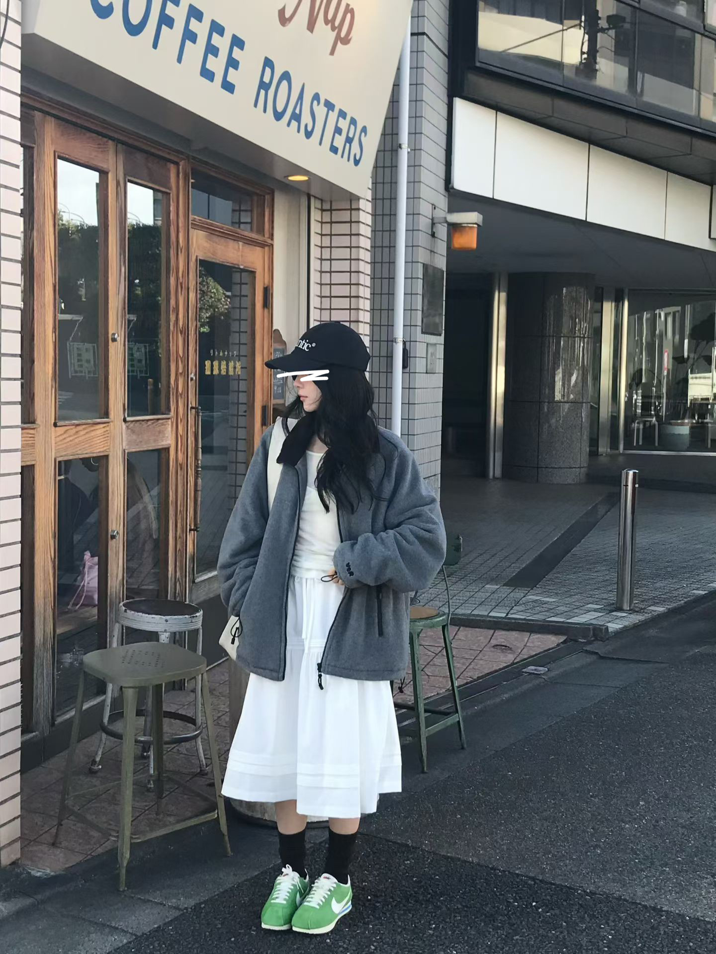 A12.小V家拉鍊休閒保暖外套