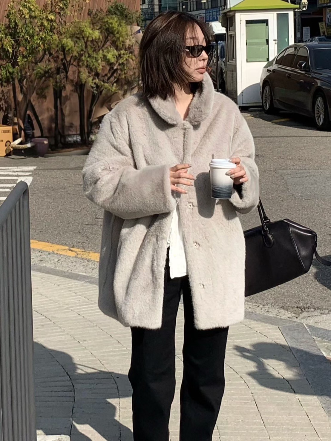 A19.小V家時髦女孩首選毛毛外套