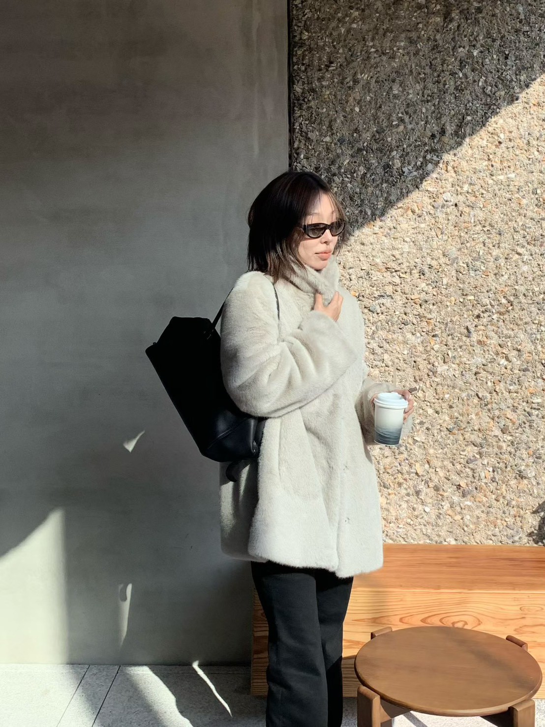 A19.小V家時髦女孩首選毛毛外套