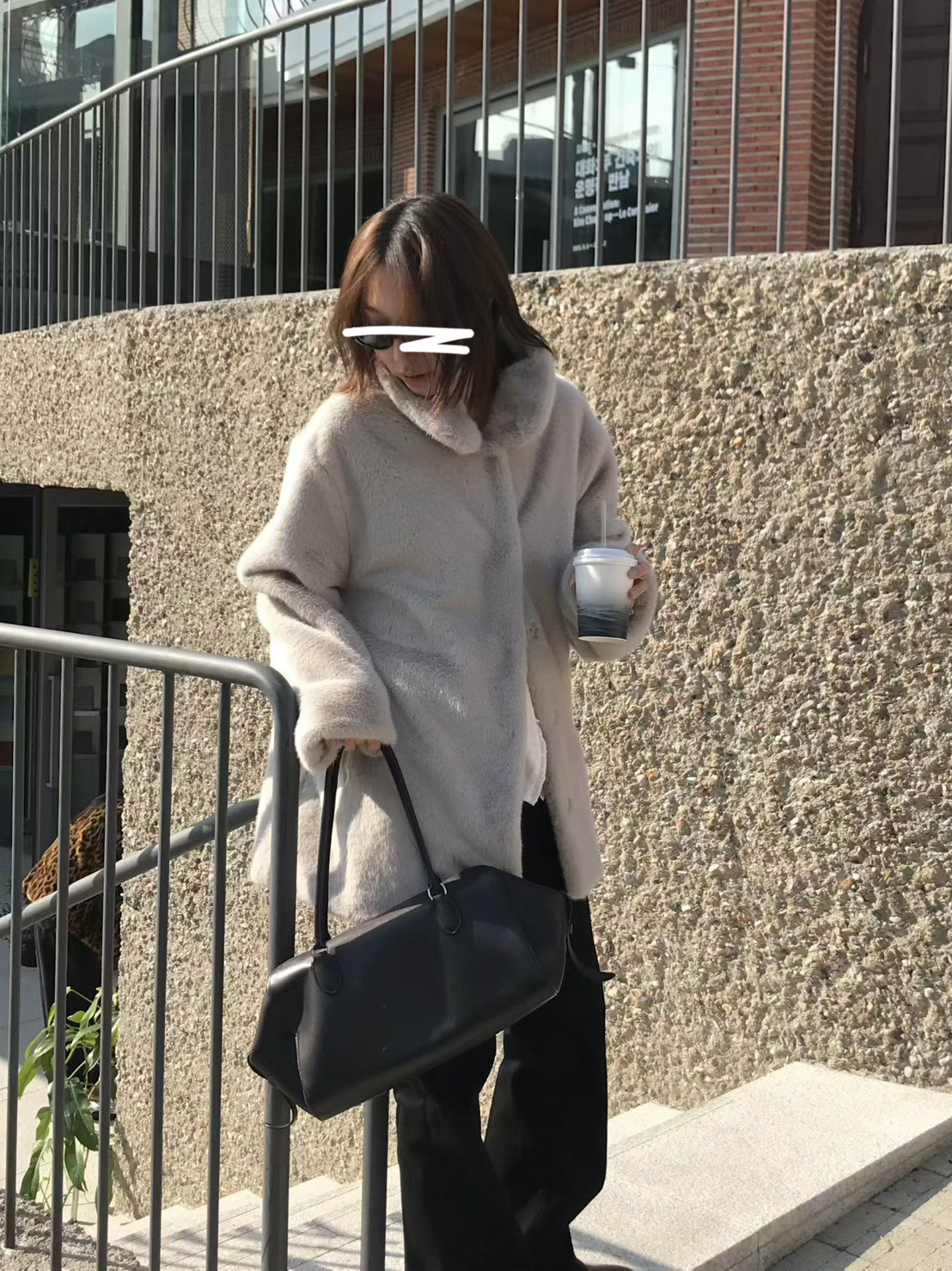 A19.小V家時髦女孩首選毛毛外套