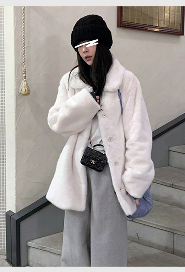 A19.小V家時髦女孩首選毛毛外套