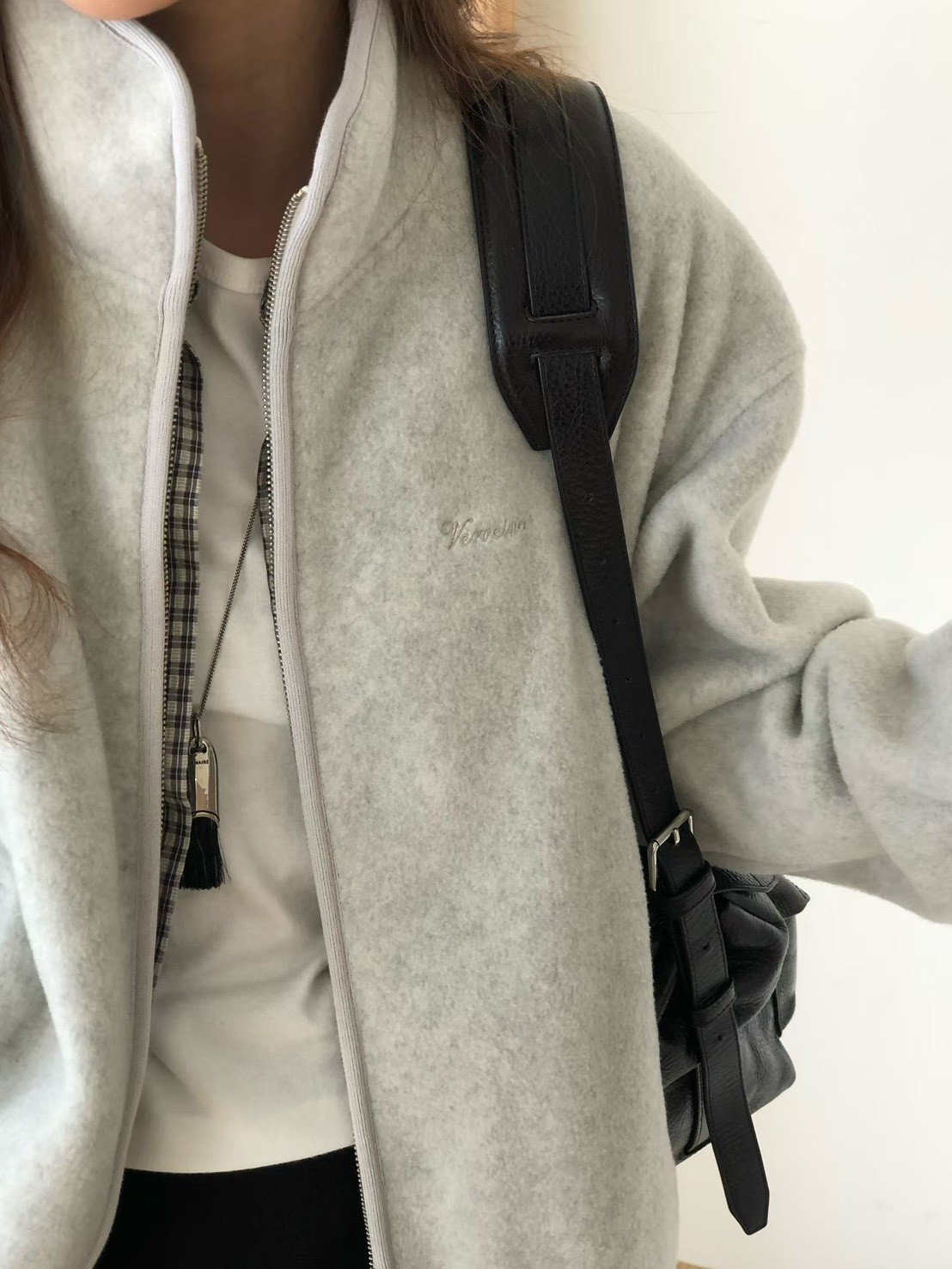 A31.大V家小繡字立領搖粒絨外套