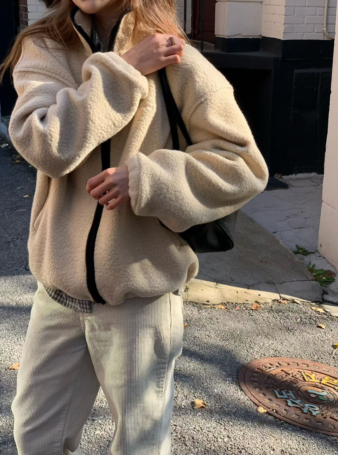 A27.大V家75%WOOL絨毛拉鍊外套