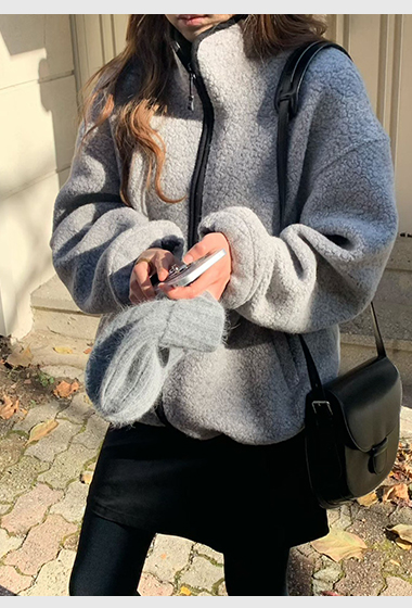 A27.大V家75%WOOL絨毛拉鍊外套