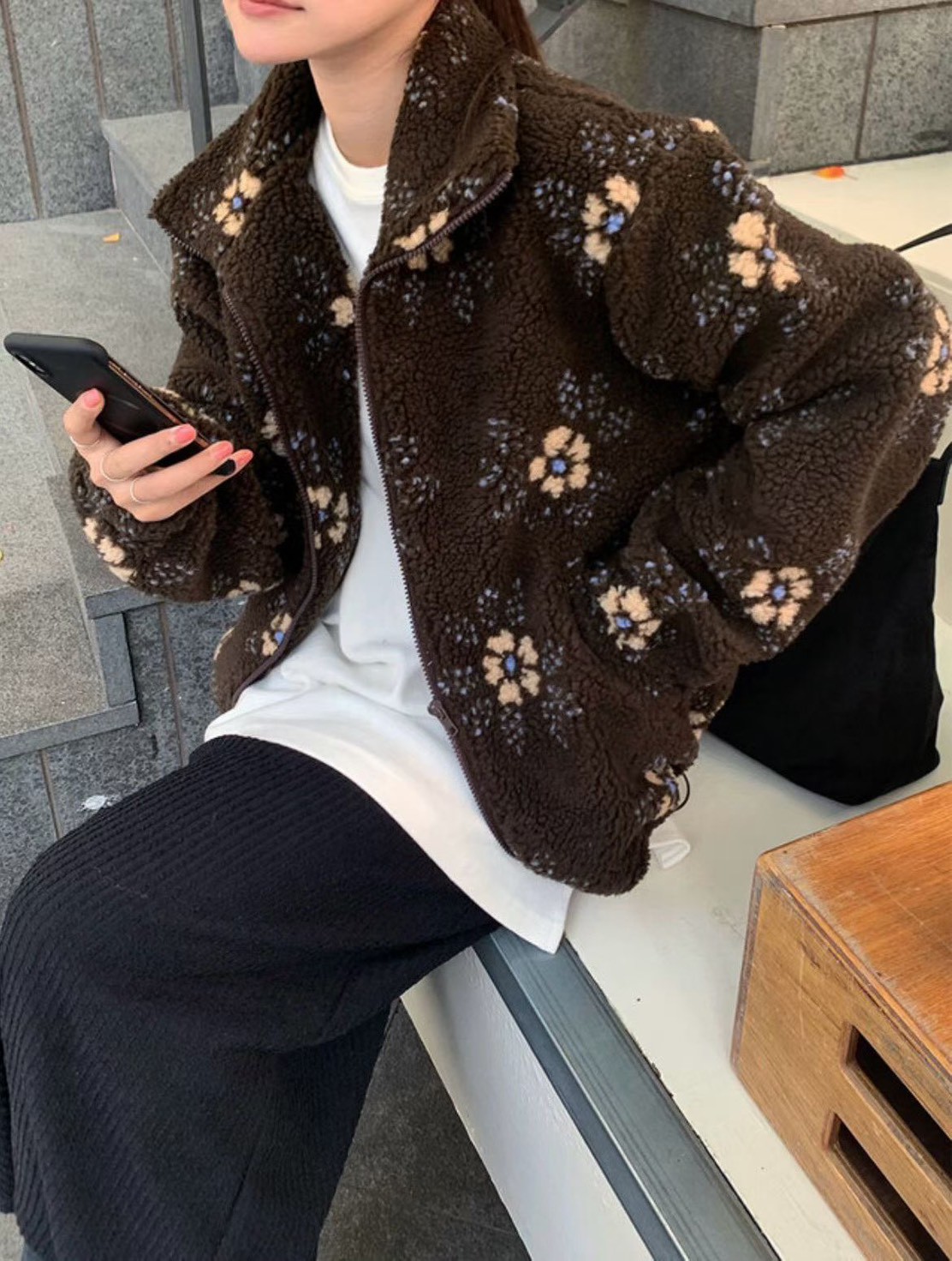 A42.韓妞可愛花朵QQ毛外套