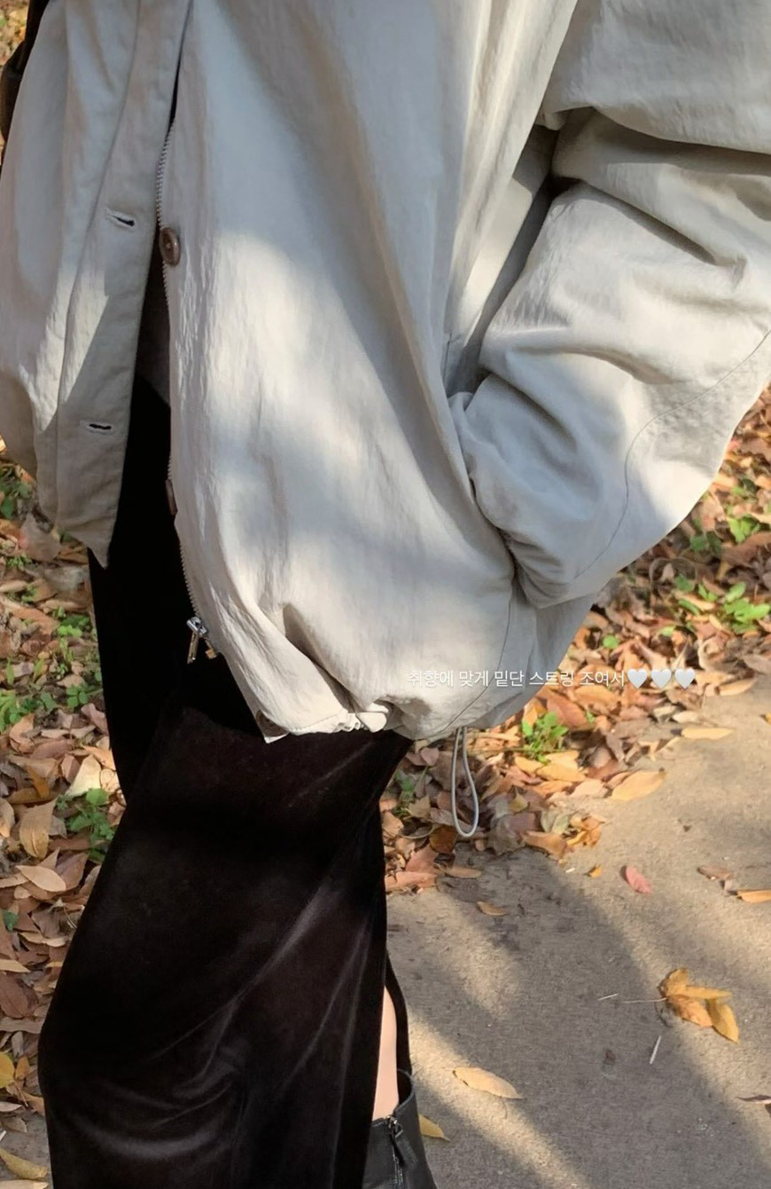 B21.人氣內鋪毛毛後打褶溫暖防潑水外套