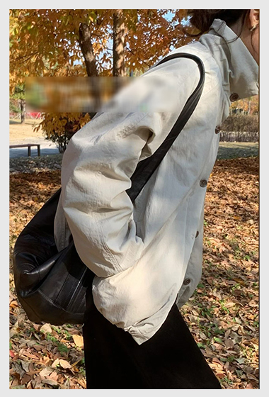 B21.人氣內鋪毛毛後打褶溫暖防潑水外套