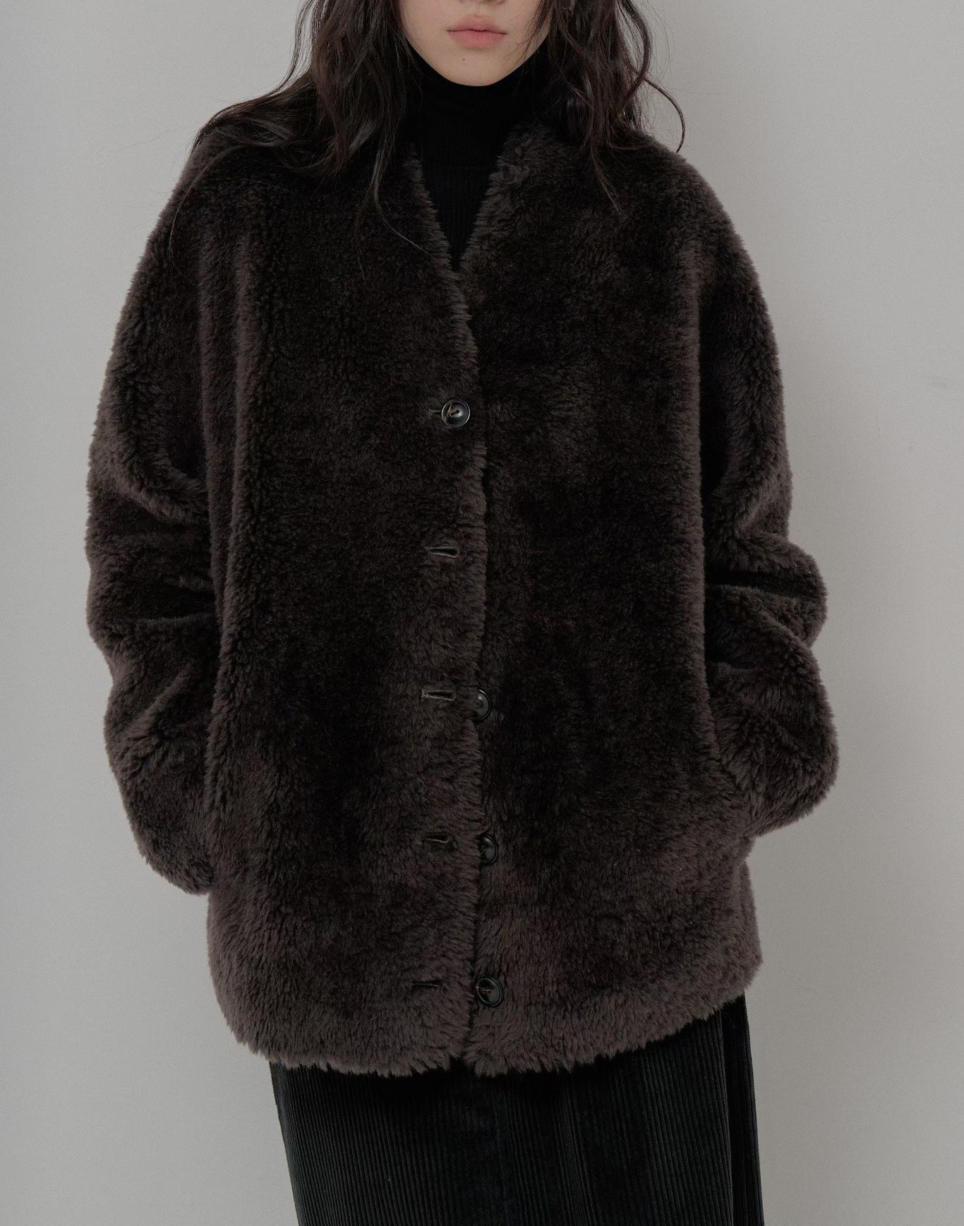 B51.小奢華女孩V毛毛外套